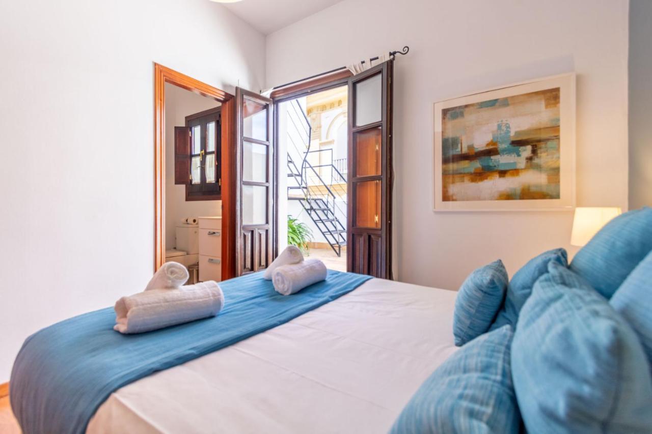 Abades Giralda Deluxe By Valcambre Apartment Seville Luaran gambar