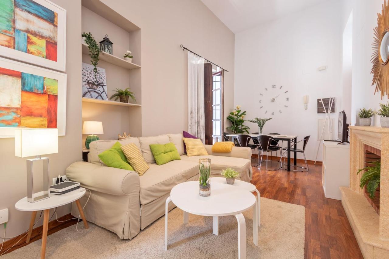 Abades Giralda Deluxe By Valcambre Apartment Seville Luaran gambar