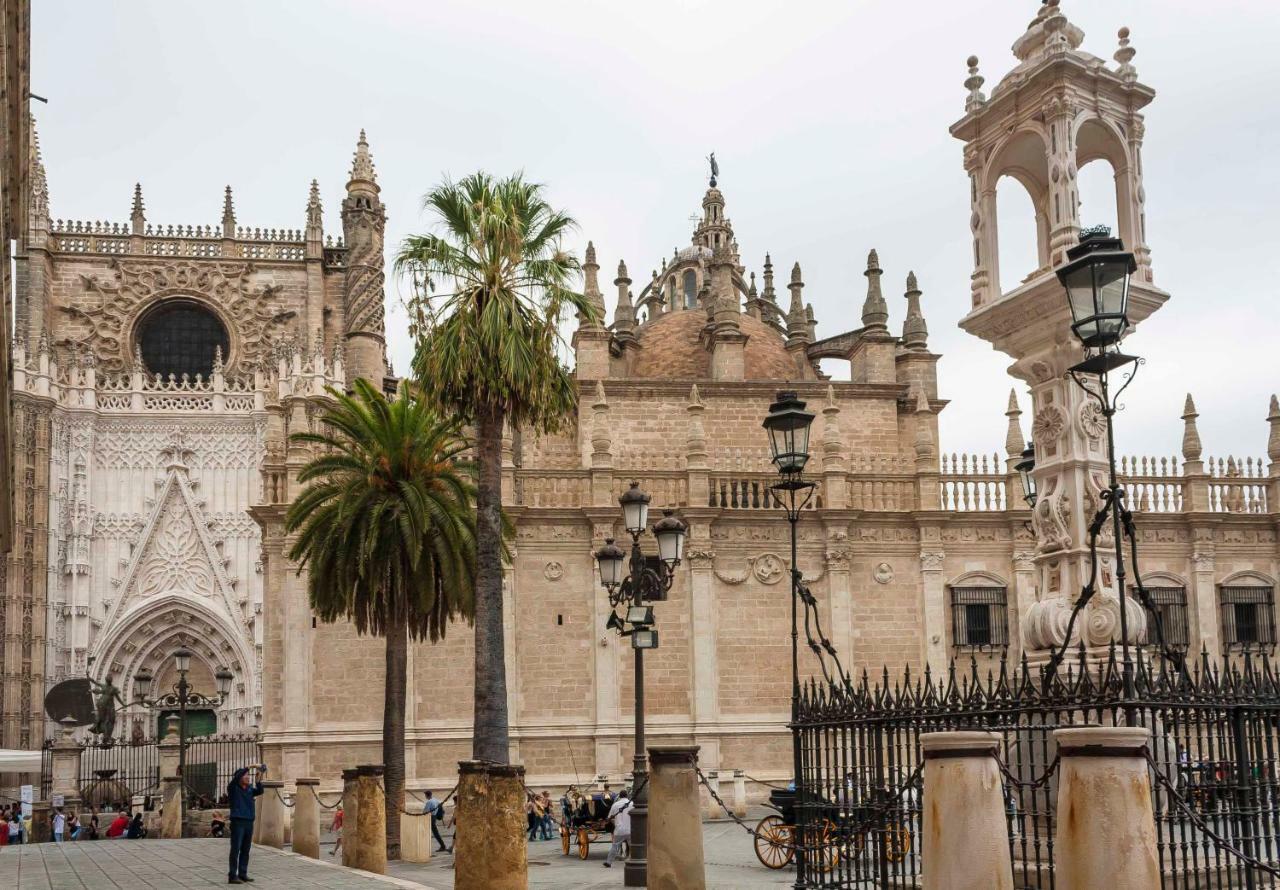 Abades Giralda Deluxe By Valcambre Apartment Seville Luaran gambar
